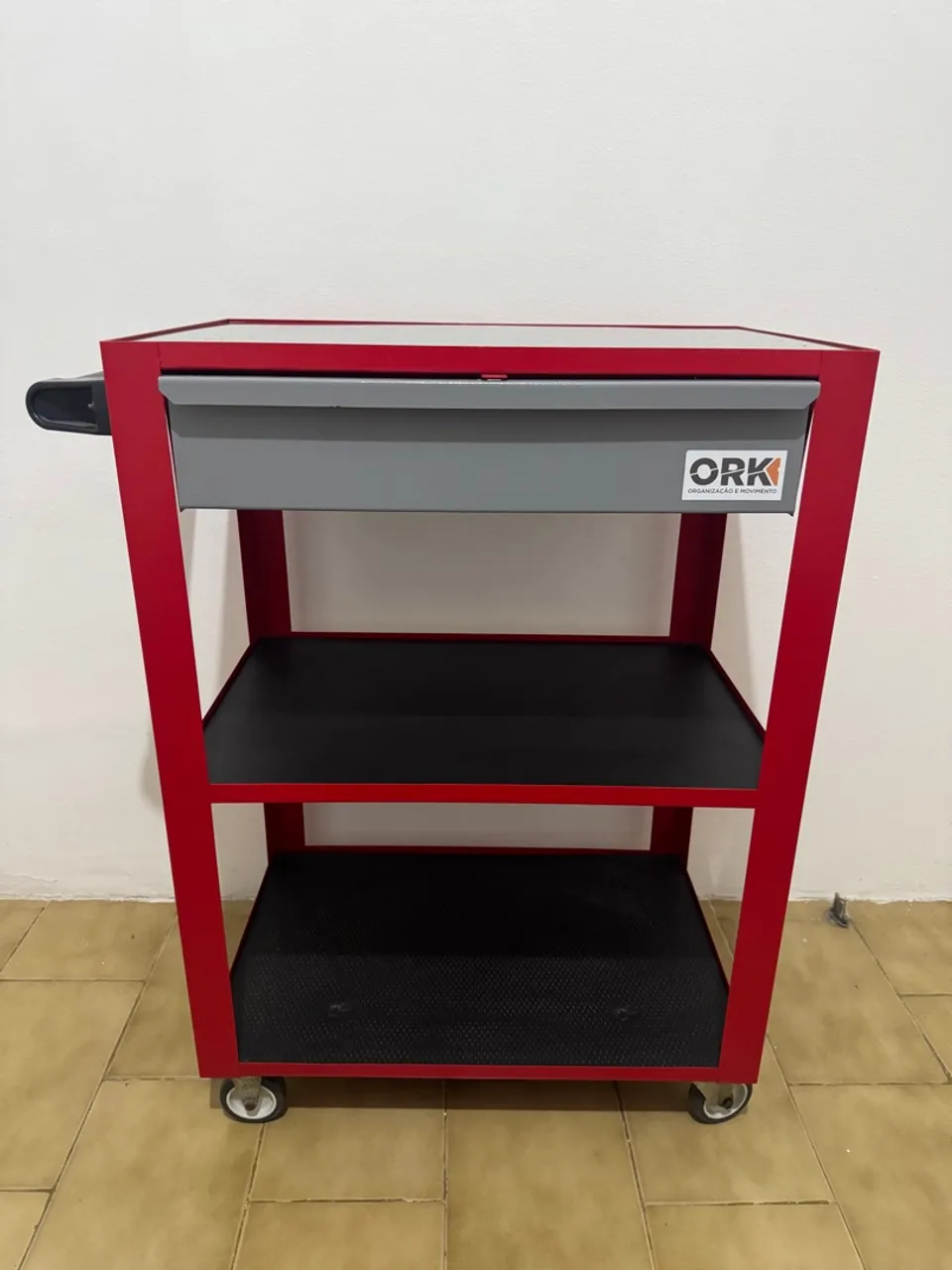Carrinho de Ferramentas Vermelho ORK - Organização e Movimento
