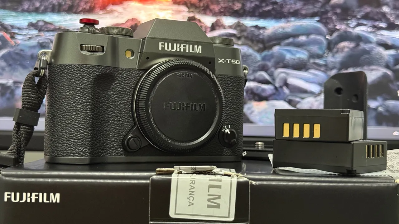 Câmera Fujifilm X-T50 pouco uso