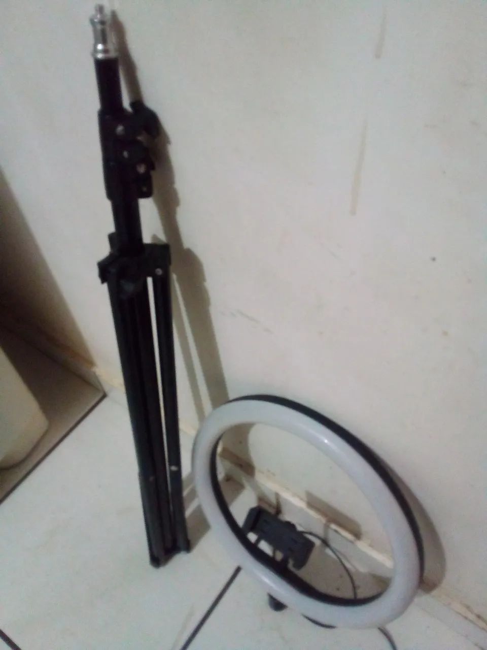 Tripé profissional ring Light 2m iluminação foto - video p/ celular  - Foto 2