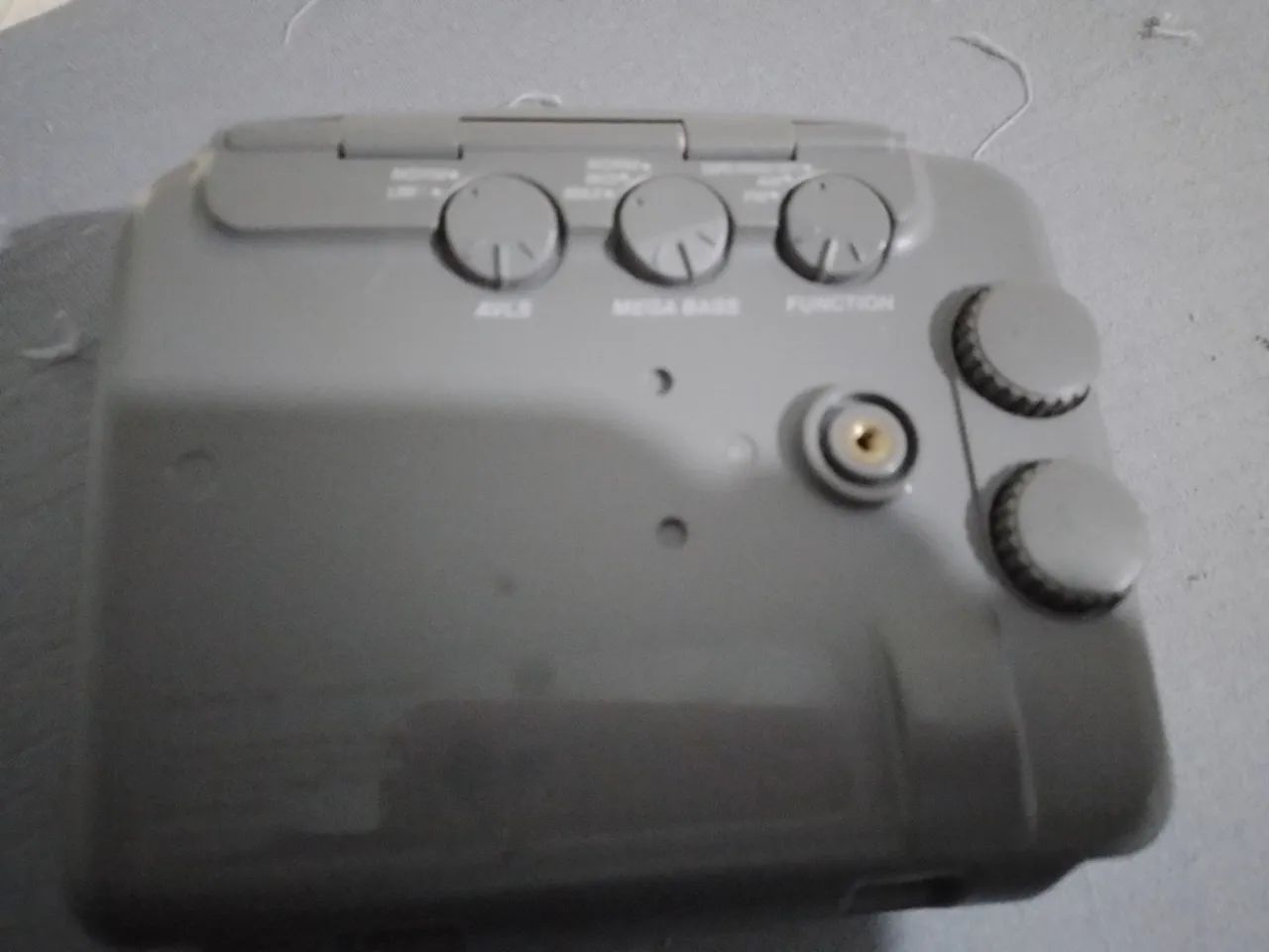 Sony Sports Walkman WM-FS397 ler a descrição  - Foto 2