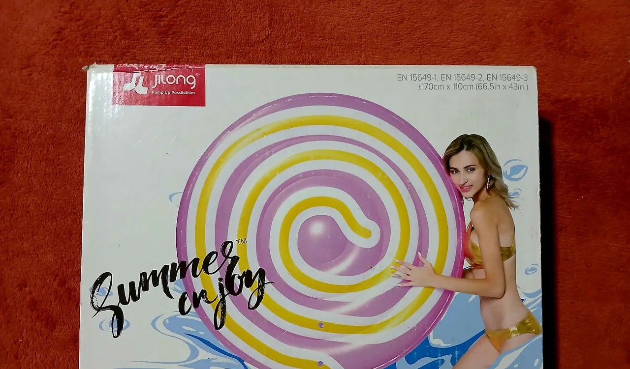 Bóia Gigante de Piscina - Verão e Diversão