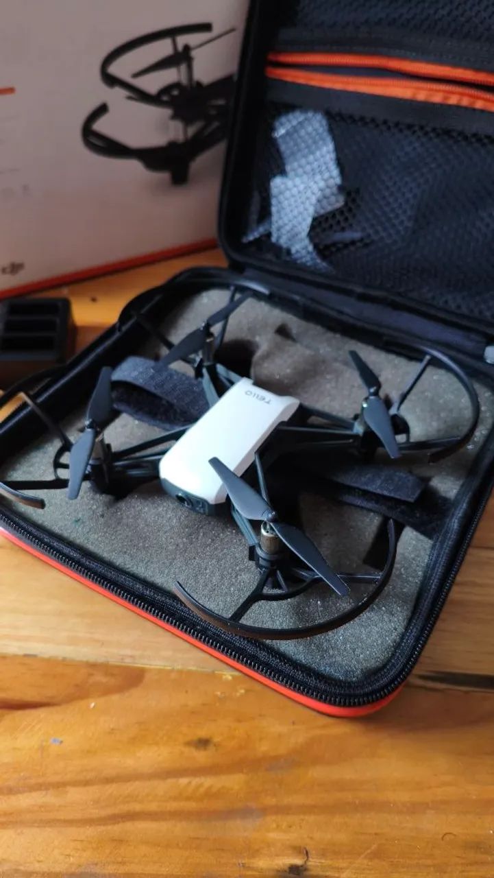 Drone Tello com acessórios e case - Foto 2