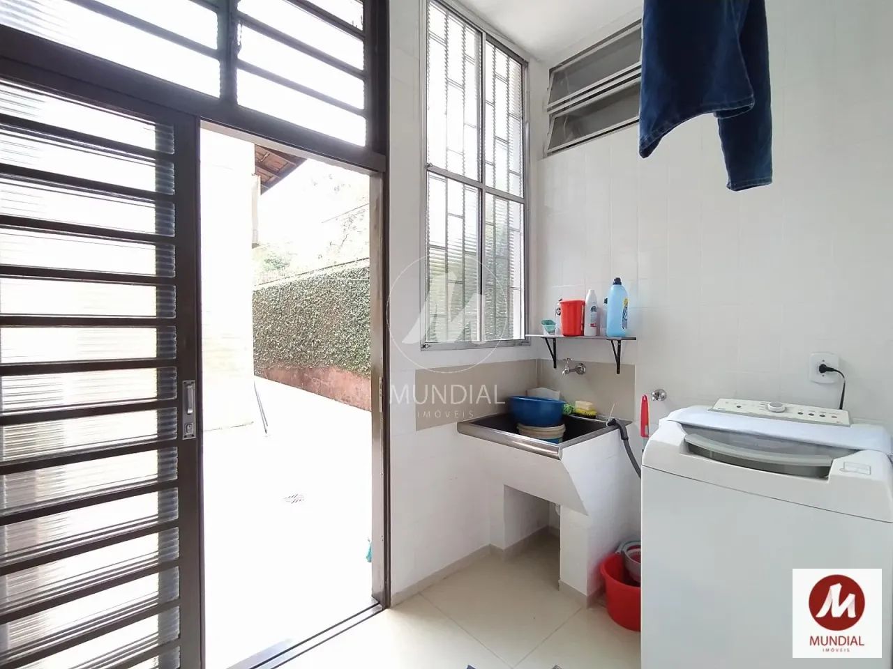 Casa (térrea na rua) 4 dormitórios/suite, cozinha planejada - Foto 12