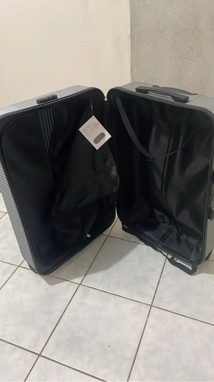 Vendo mala grande 300 reais *