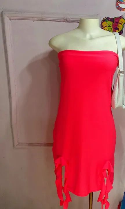 Vestido rosa sem alças pink neon - Foto 2