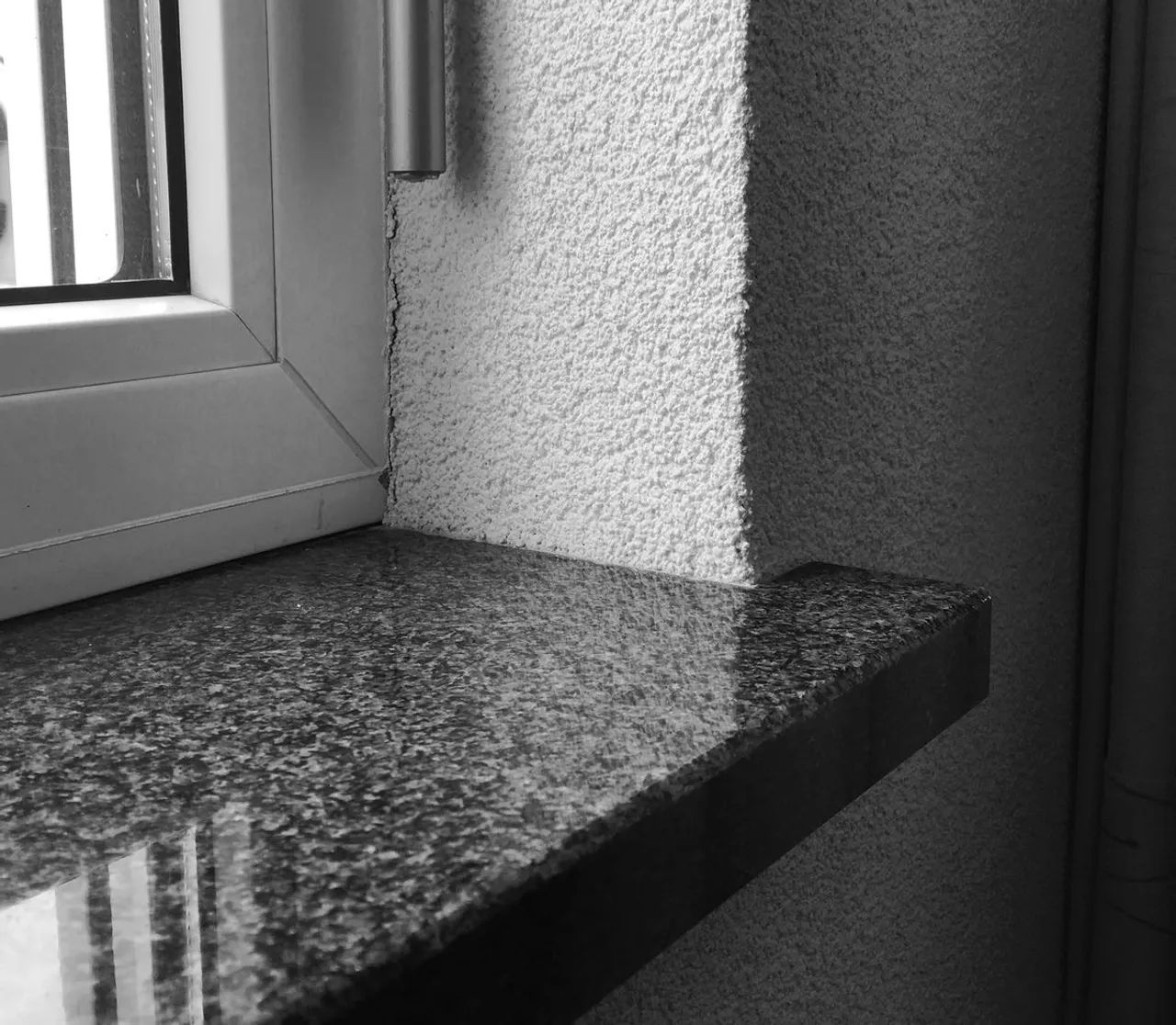 Escada, Rodapes, soleiras peitoril de granito. - Foto 5