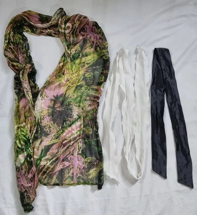 3 Lenços - Preto, Branco e Verde - Luxo! - Foto 4