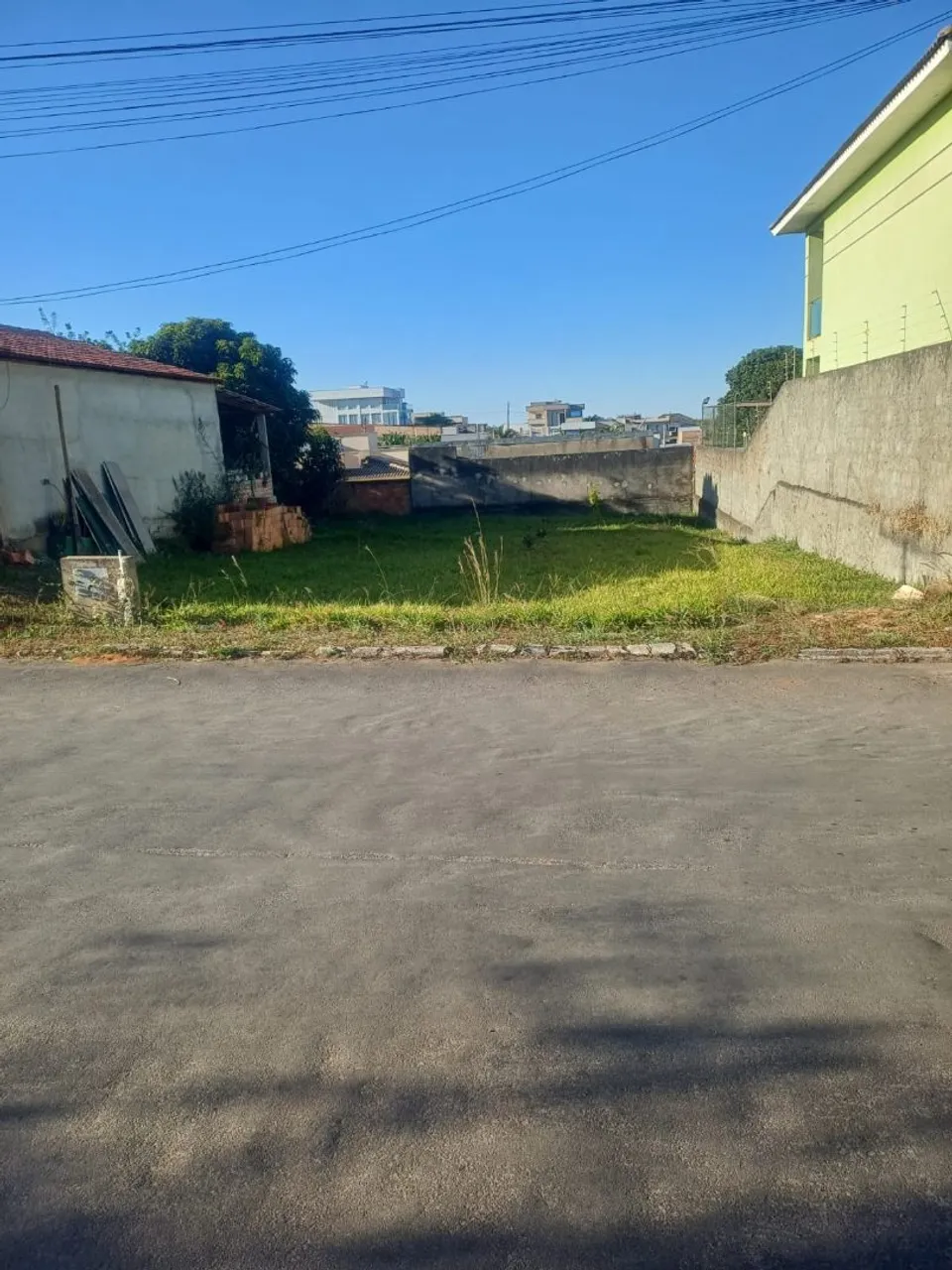 Vendo Lote Escriturado Residencial Morada das Garças .