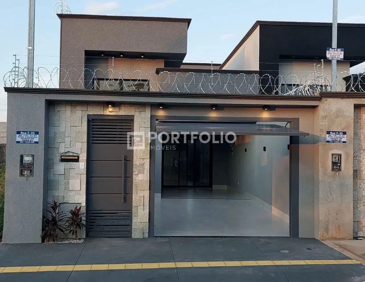 Casa térrea de 3 suítes à venda, 137 m² por R$ 790.000 - Setor Faiçalville - Goiânia/GO