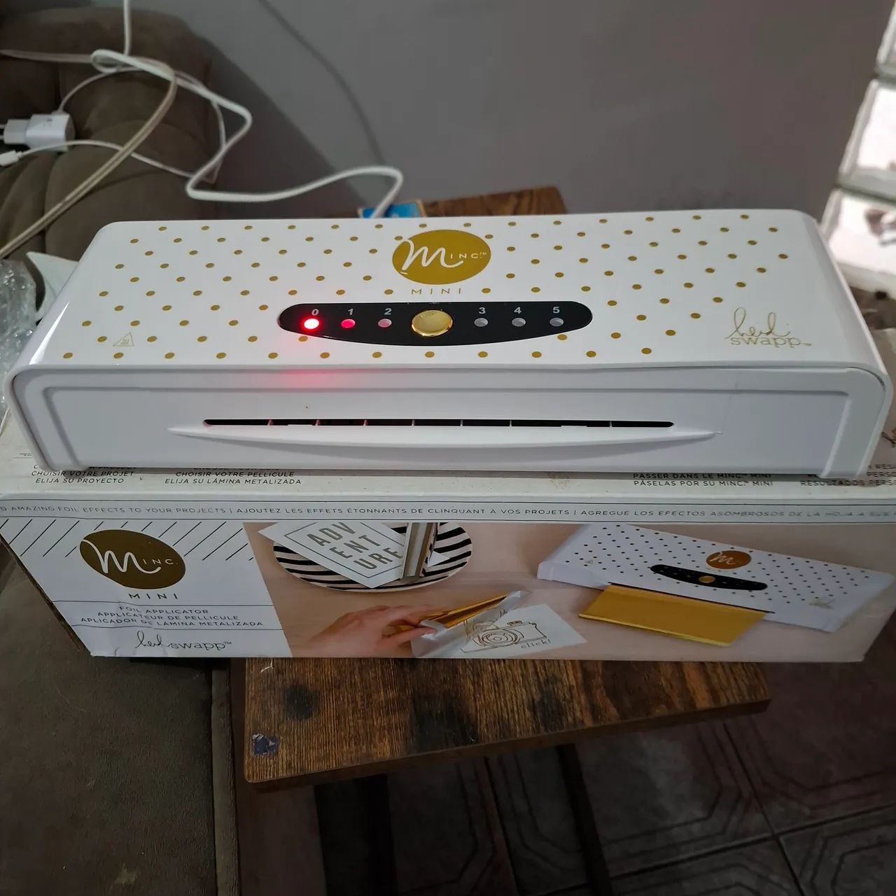 Máquina de Aplicação de Folha de Ouro - Minc Mini417561342148628481