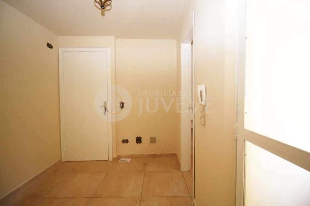 IMOBILIARIA JUVEVÊ ALUGA APARTAMENTO CRISTO REI PRX HOSPITAIS CAJURU MARCELINO CHAMPAGNAT  - Foto 2