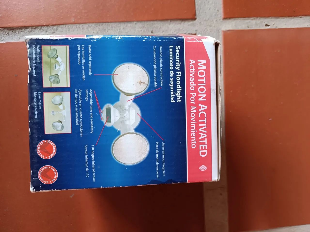 Luz de segurança com sensor de movimento totalmente regulável 2 spots