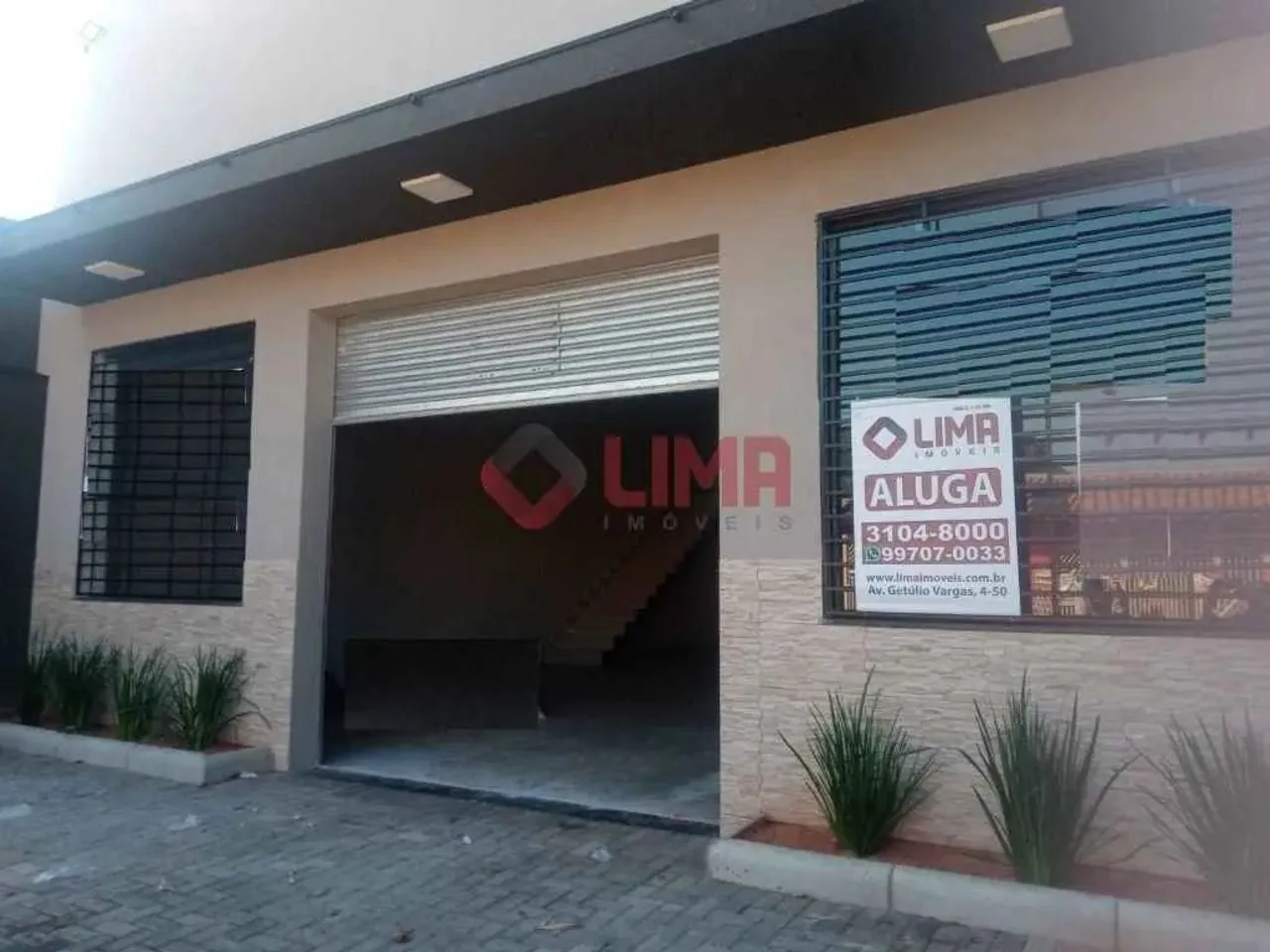 EXCELENTE BARRACÃO PARA LOCAÇÃO/VENDA NO NO MARY DOTA/BEIJA FLOR - CONSTRUÇÃO NOVA COM 230