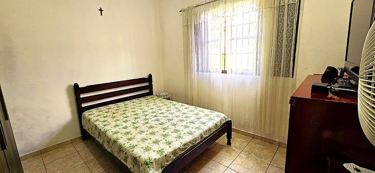 Casa tipo para venda com 5 quartos, 143m² - Foto 3