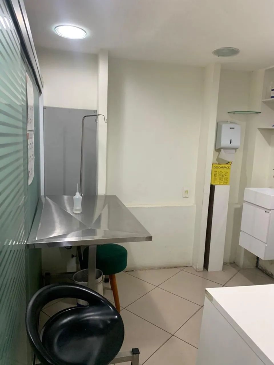 Vende-se CLÍNICA VETERINARIA E PET SHOP com estrutura completa no bairro Buritis  - Foto 6