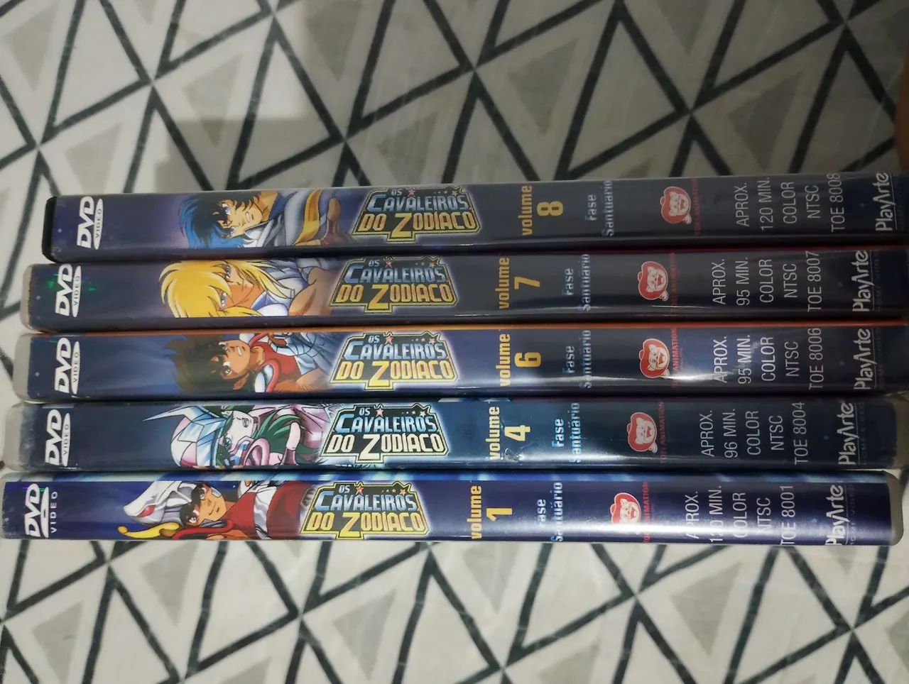 Os cavaleiros do zodíaco volumes 1-4-6-7-8 dvd original faço Olx