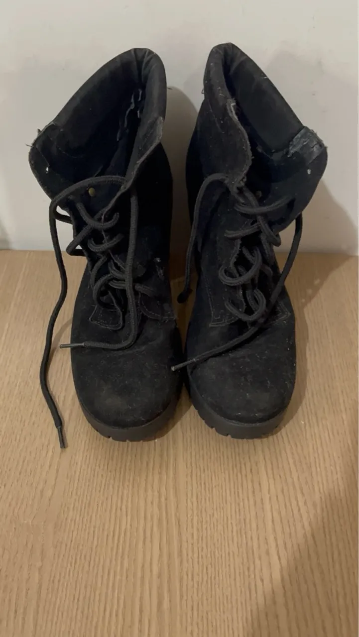 Botas coturno pretas