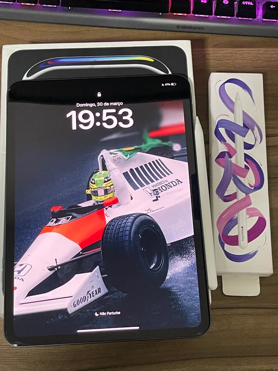 iPad Pro M4 256GB Black Space + Apple Pencil Pro - Tablets e E