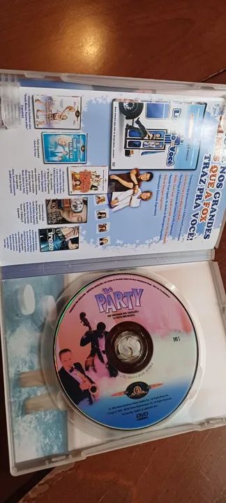 Um Convidado Bem Trapalhão - Peter Sellers - DVD - Foto 3