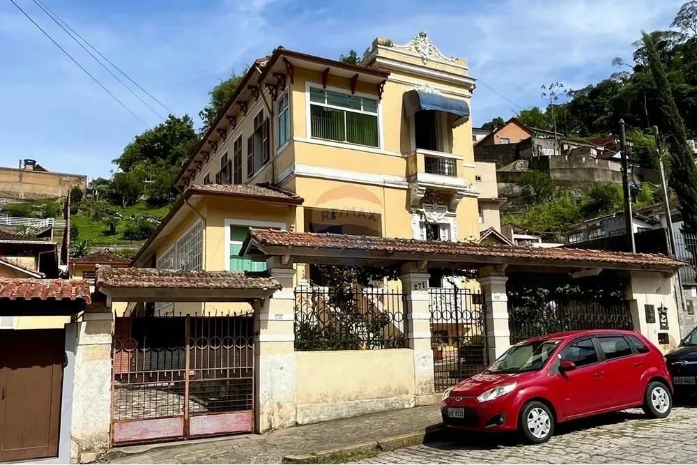 Casa 4 Quartos à Venda - 344m² - Centro, Petrópolis/RJ