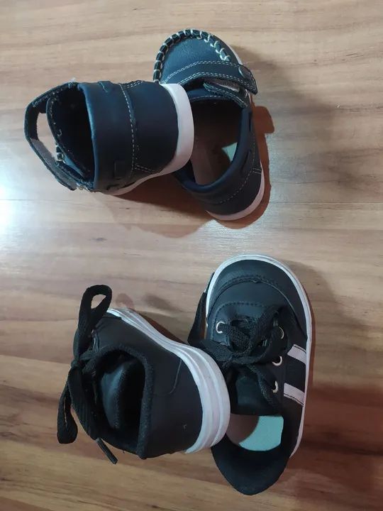 Lote com dois pares de tênis para bebê , tam.18, usados 2 vzs Palm. Mede 12 cm. Envio imed - Foto 4