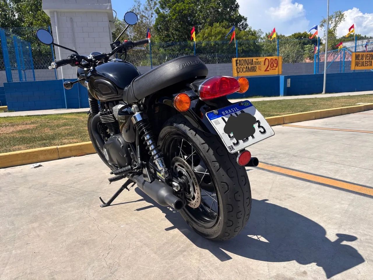 Triumph T100 Black - Foto 5