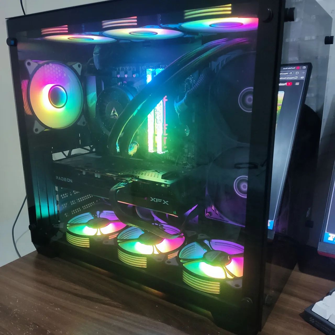 PC Gamer potente e bonito! Ryzen 5 / RX 7600 / 32GB / 1TB