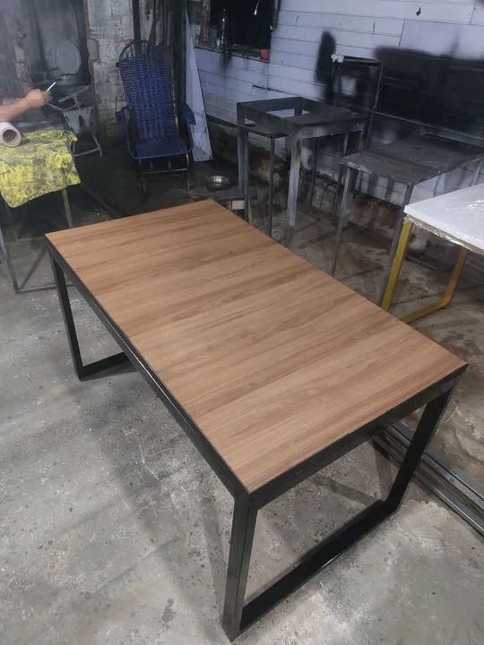 Mesa de Jantar em Mdf com Pernas de Ferro - Foto 5