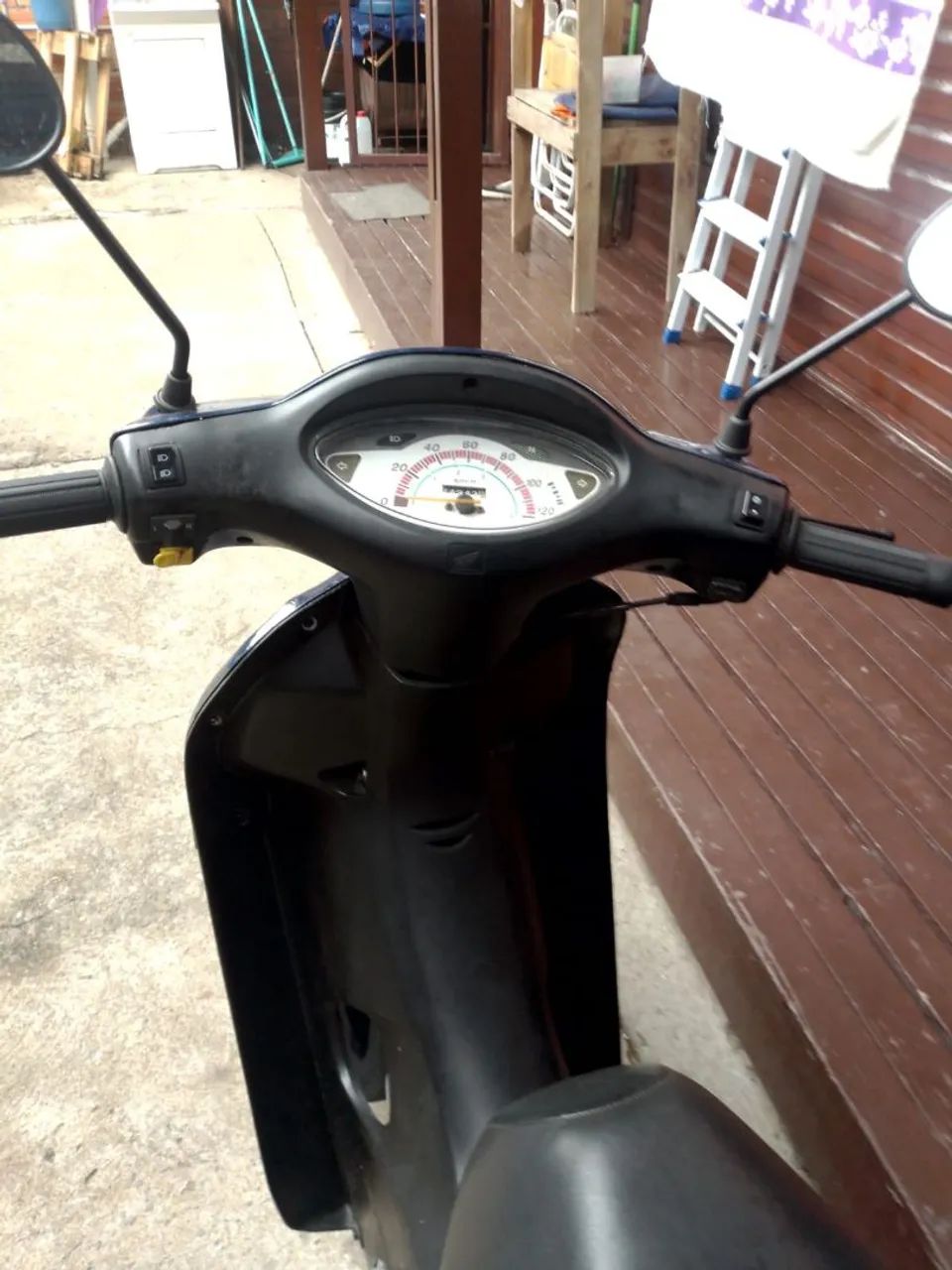 Biz 100 2003 - Foto 2