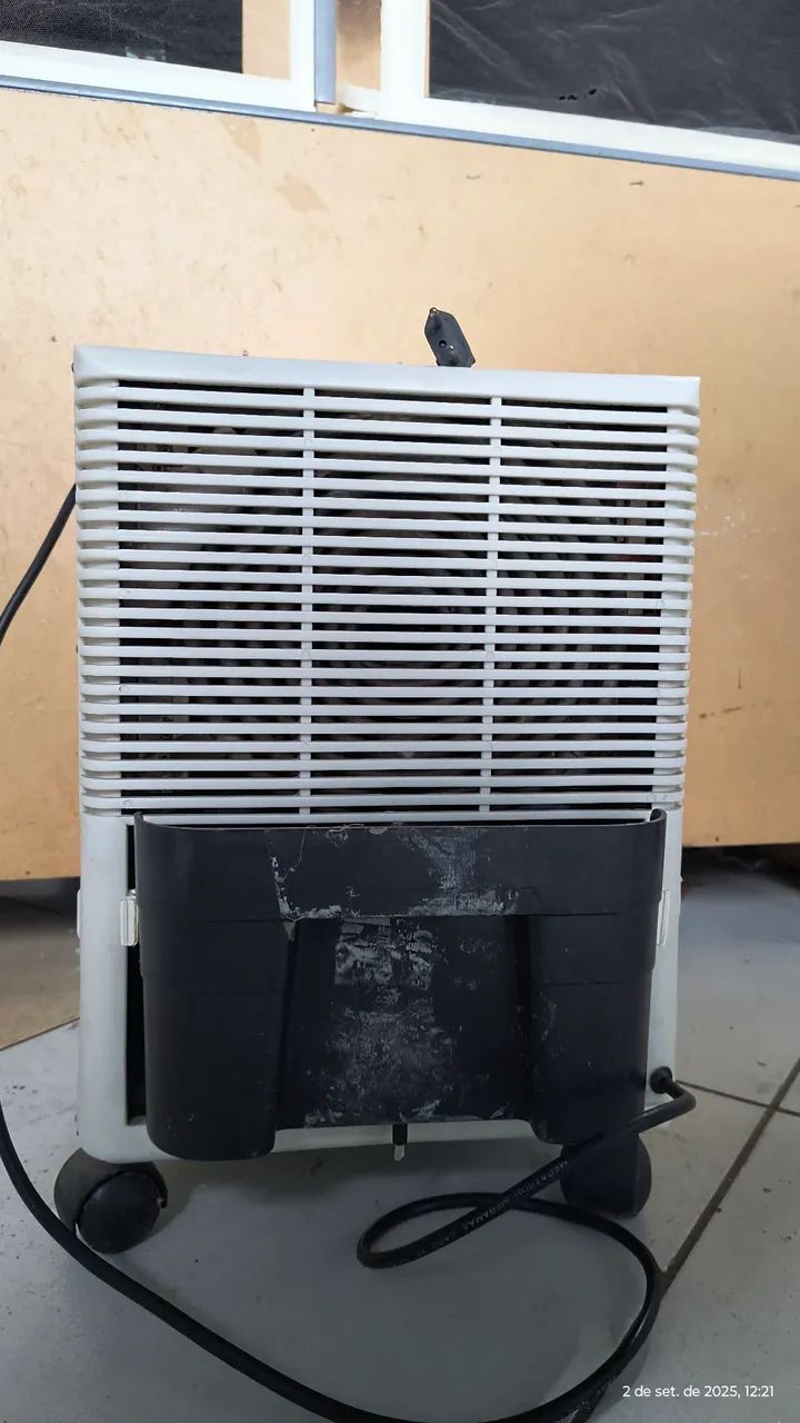 Desumidificador de Ar Industrial - Eficiência e Conforto até 150M3 - Foto 3