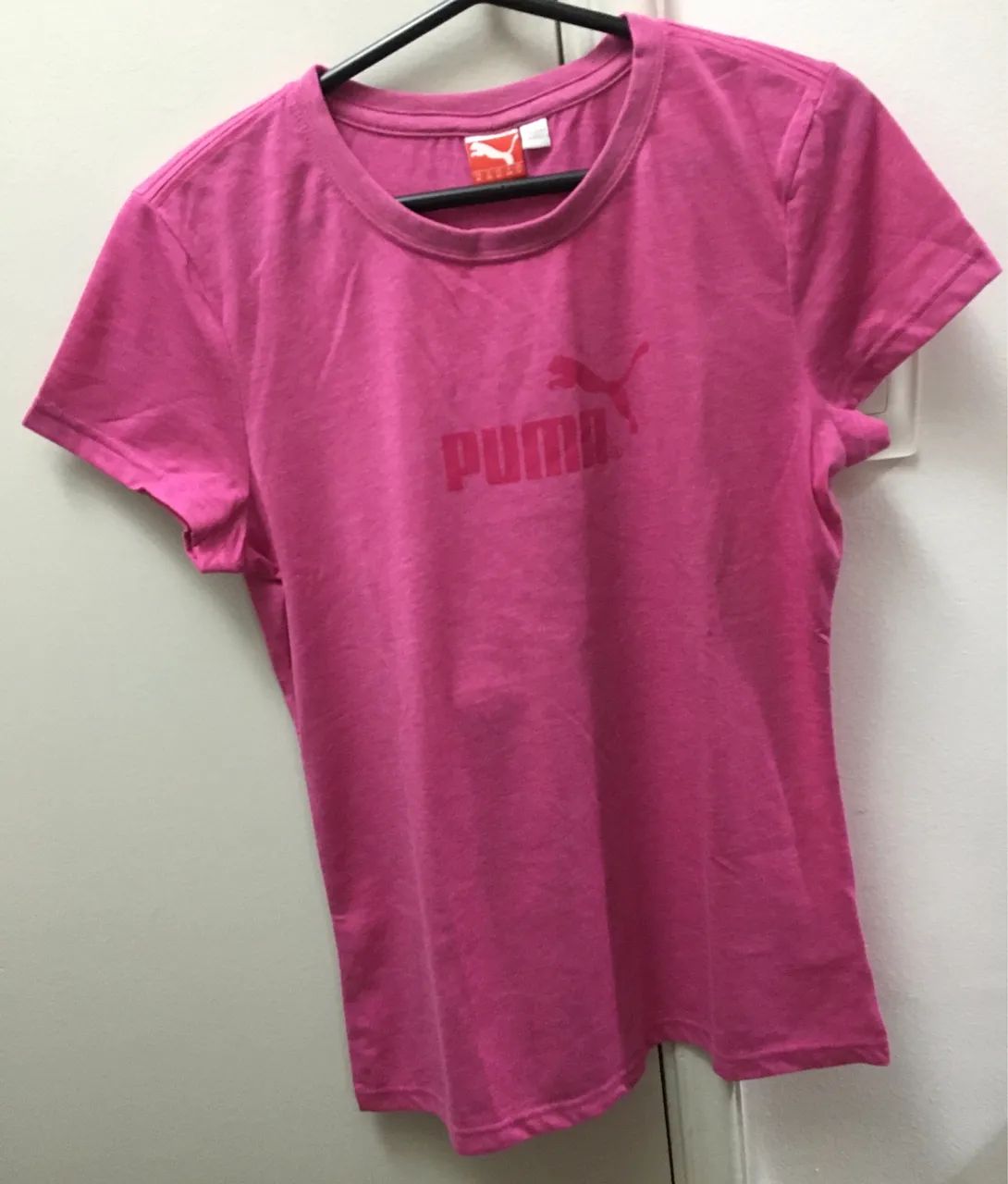 CAMISETA FEMININA PUMA - Tam. M - NOVA e ORIGINAL - Foto 4