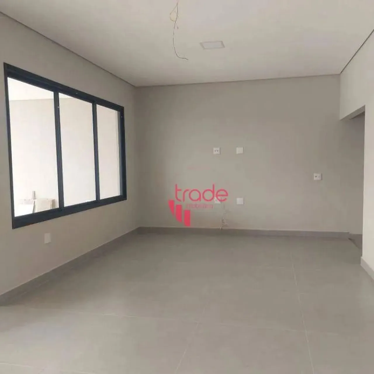 Casa à Venda em Condomínio Fechado com 03 Suítes no Reserva Sant´Anna em Bonfim Paulista c