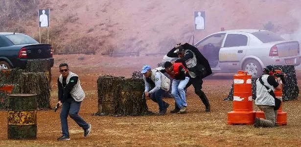 Fazendo sua segurança  - Foto 4
