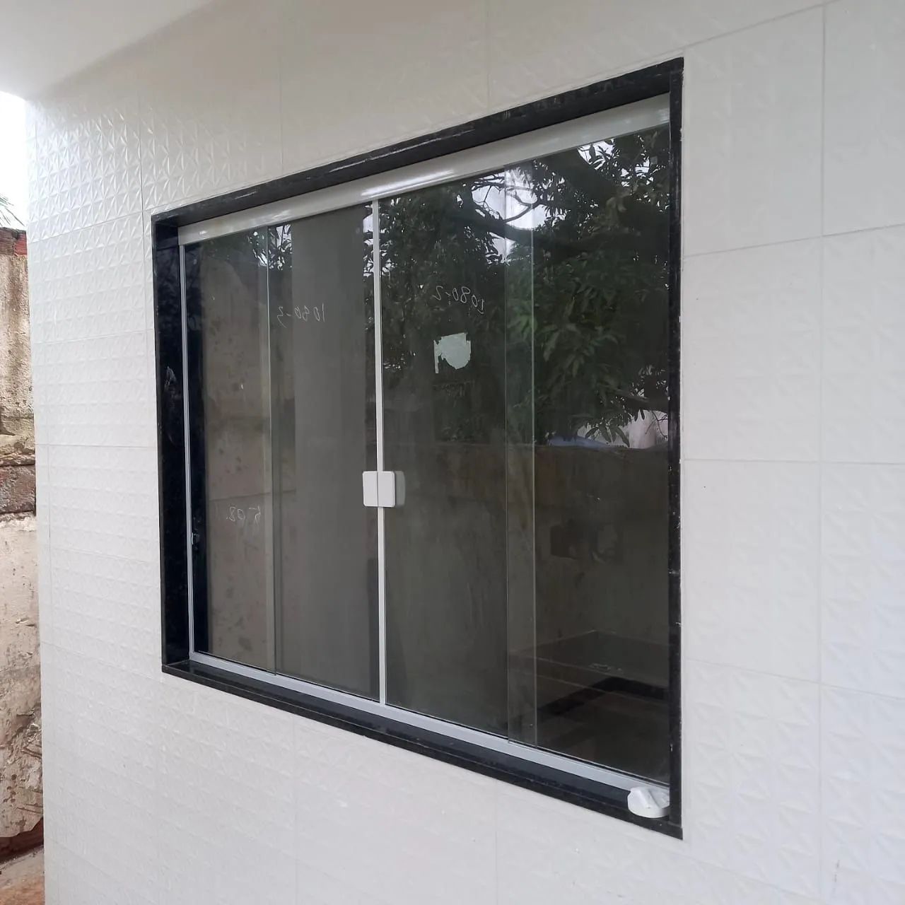 Janela - promotion (read)64341455725571124