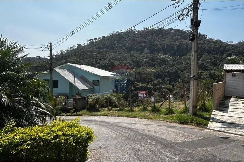 Terreno à venda com 939m², no bairro Suíço, Nova Friburgo - RJ. - Foto 3
