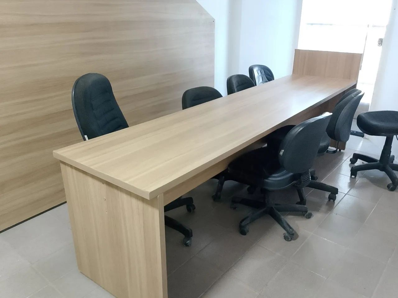 Vendo mesa 100% MDF 2,70 metros 