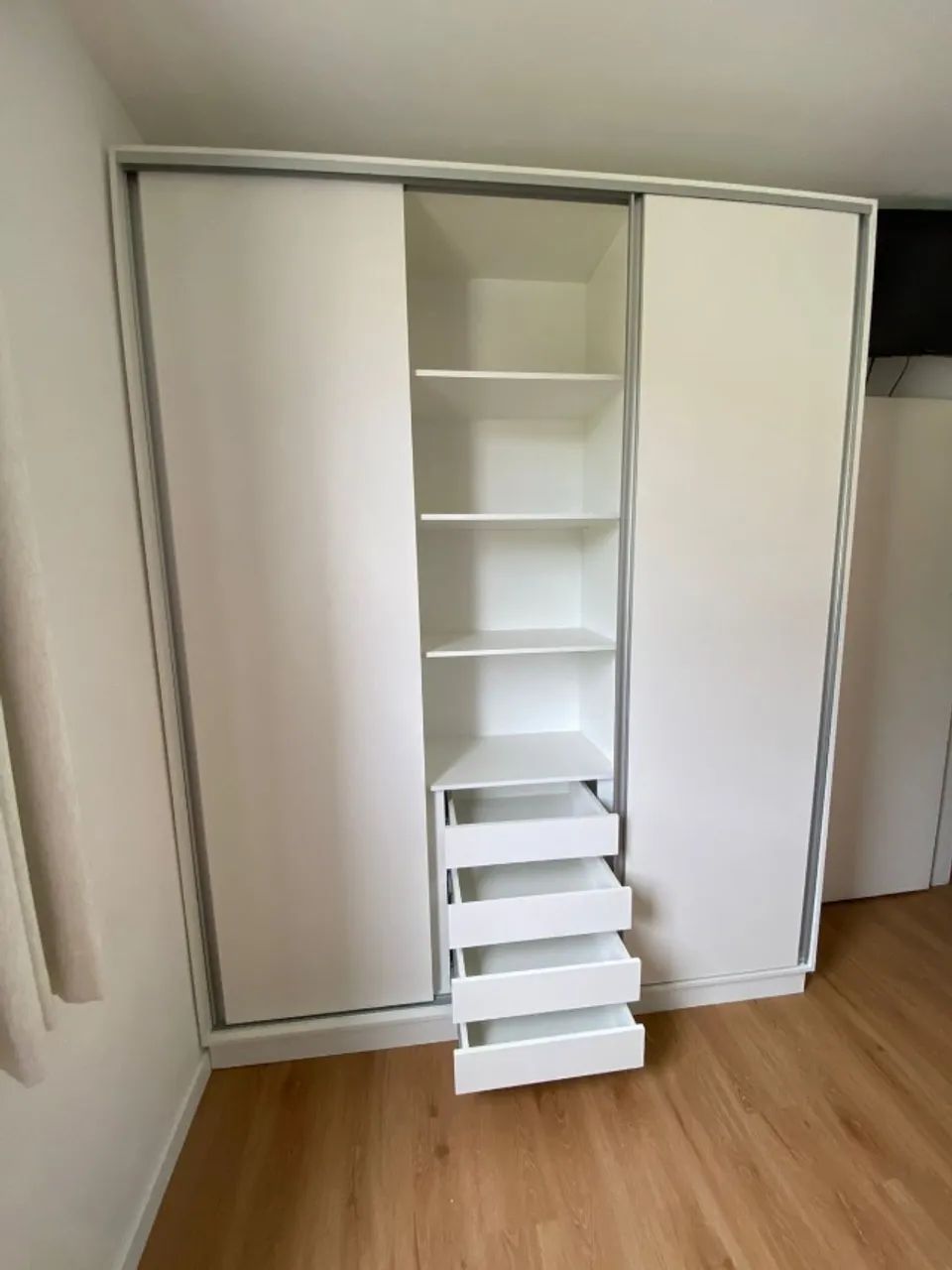 GUARDA ROUPA COM 3 PORTAS DE CORRER 100% MDF TEMOS APRONTA ENTREGA  - Foto 2