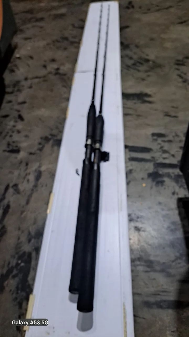 2 varas de carretilhas shimanos TREVALA 1.97 e 2.00 m 30-50 e 50-100 lbs e 