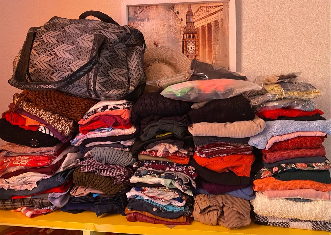 Lote de roupas feminina e masculina para Bazar e Brechó  - Foto 2