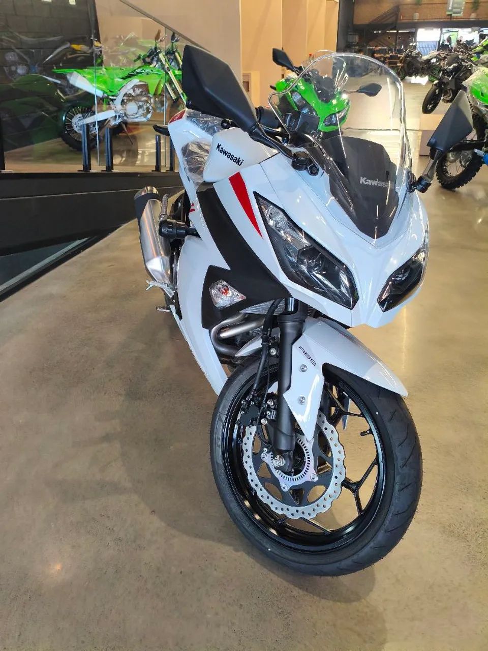 Ninja 300 - Foto 2