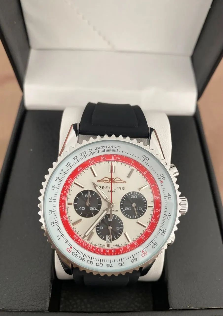 Relógio Breitling multifuncional pulseira em couro 