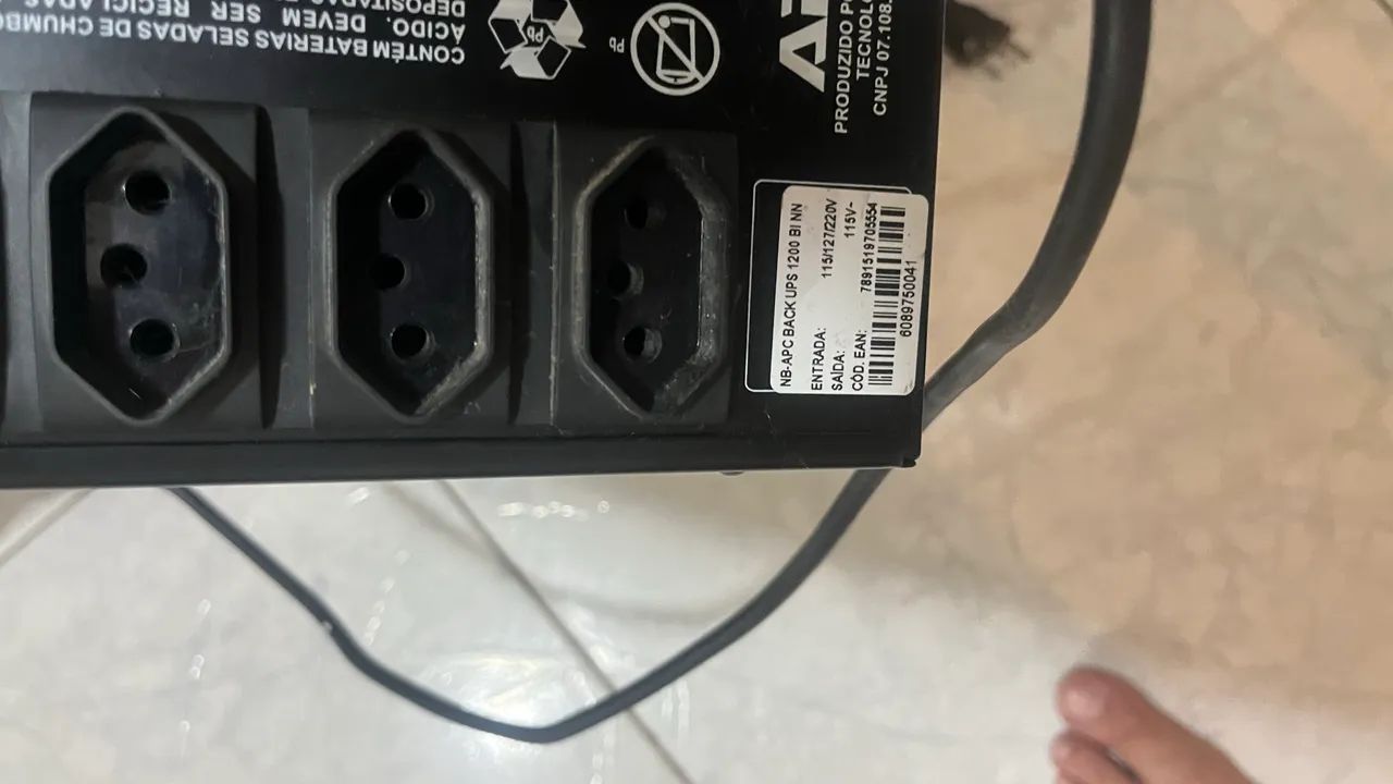 Nobreak APC Back-UPS 1200VA bivolt 