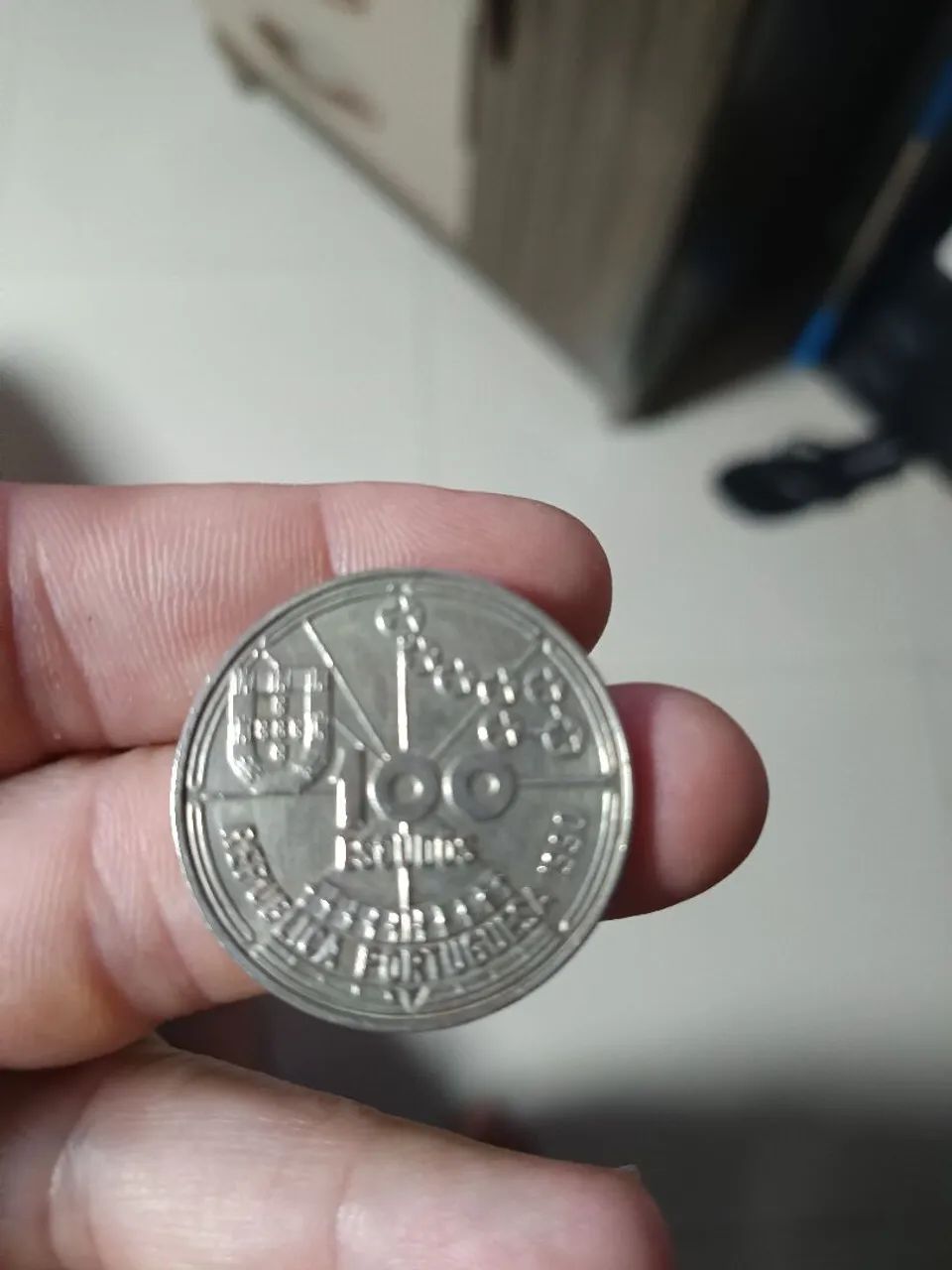 Moeda de 100 escudos 