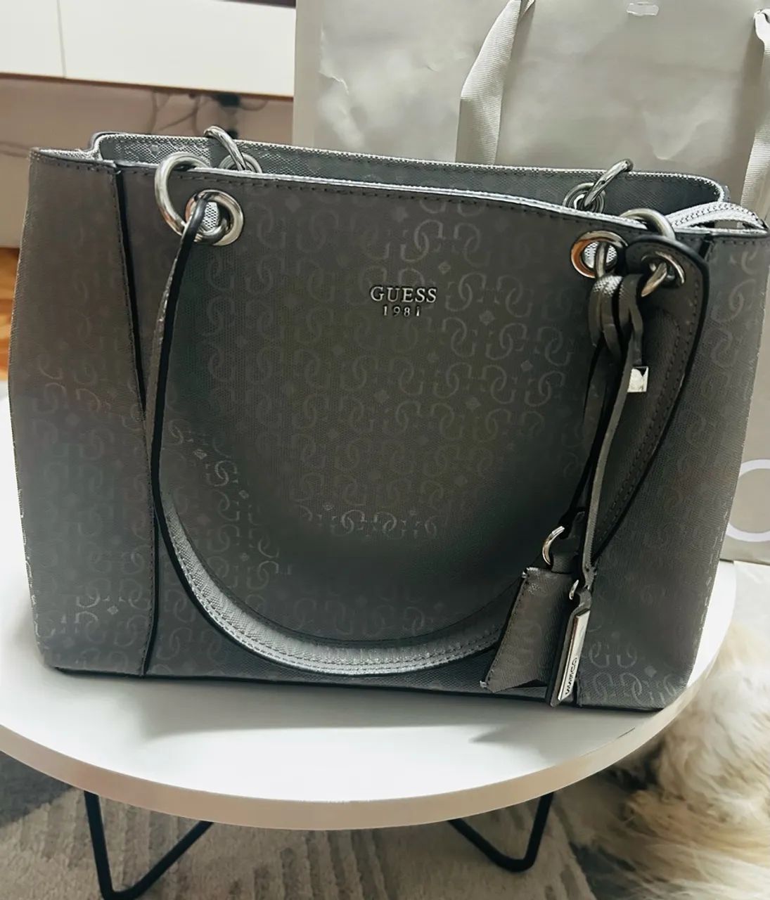 Bolsa Guess Cinza 