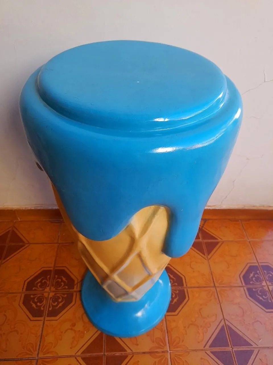 Conjunto com 6 Banquetas Personalizadas de Sorvete em Fibra de Vidro - Foto 2