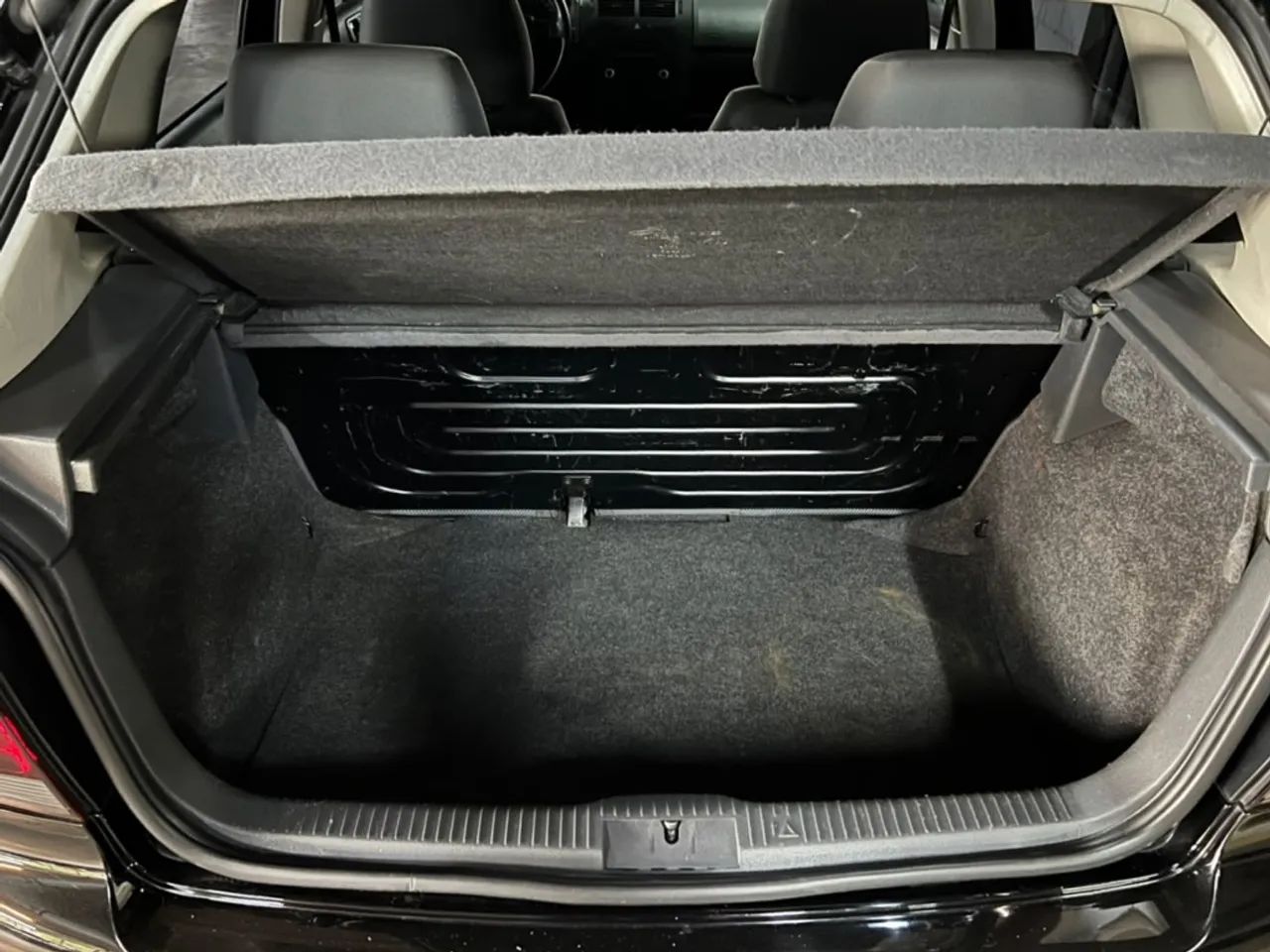 Volkswagen Polo 1.6 MI Flex 8V 4P, foto 14 de 15