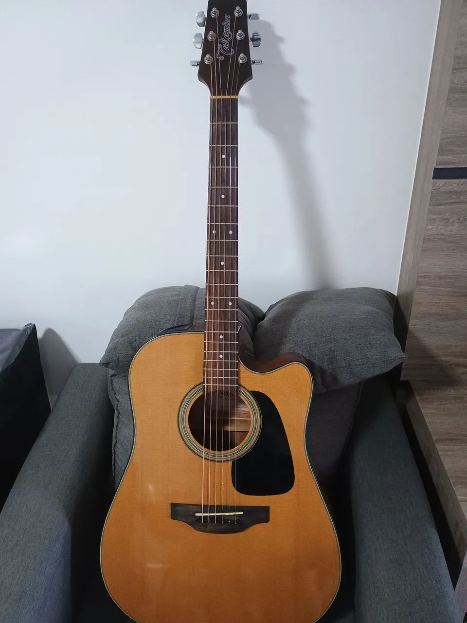 Violão Takamine 