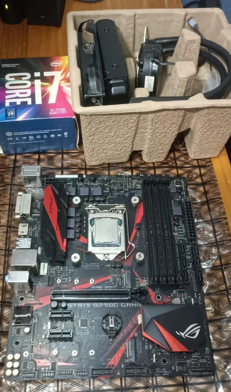 7-7700 + WATERCOOLER+ PLACA MAE B250 ROG STRIX 4 SLOTS Memoria e 2 SLOTS M2 