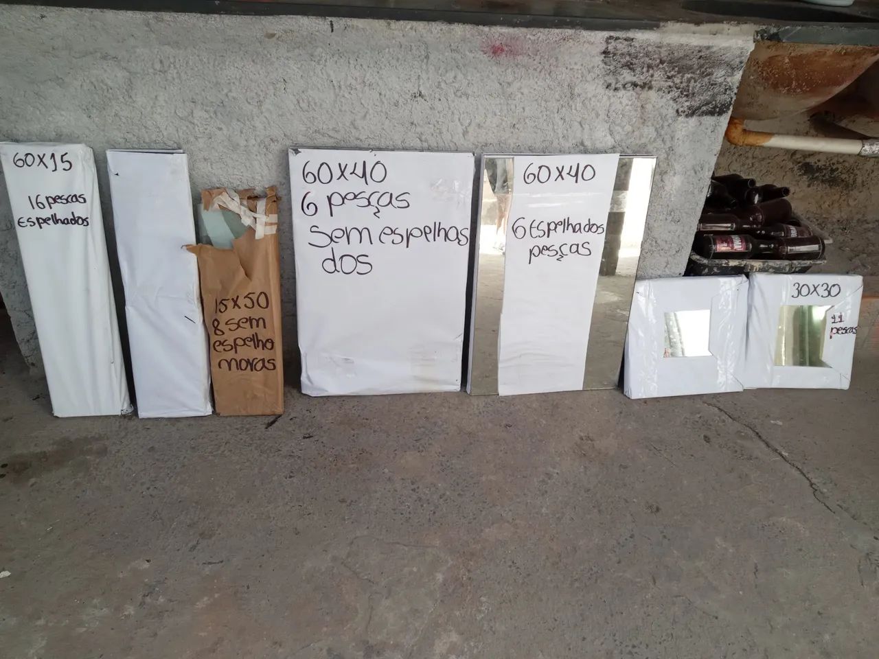 Vendo um lote de vidro temperado. 