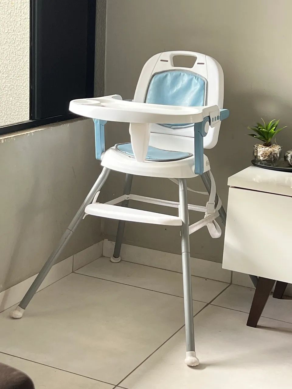Cadeirinha de alimentação 